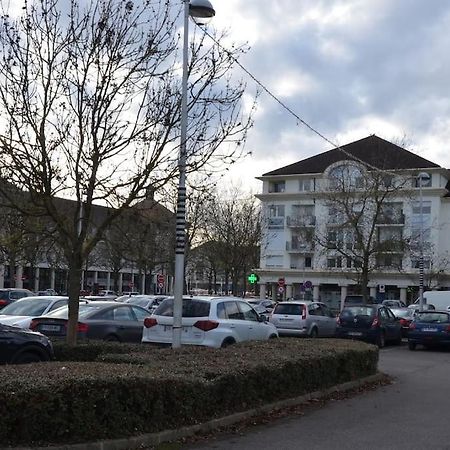 Hsh France Location Disney Land Paris - Suite Nicolas - Appartement De Charme Бюсси-Сен-Жорж Экстерьер фото